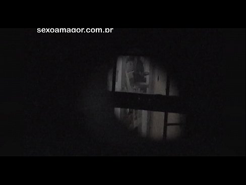❤️ Блонди ба таври махфӣ аз ҷониби як сайёҳи ҳамсоя, ки паси хиштҳои холӣ пинҳон шудааст, сабт мешавад ☑ Порно босифат дар tg.pornjimbo.ru ❌